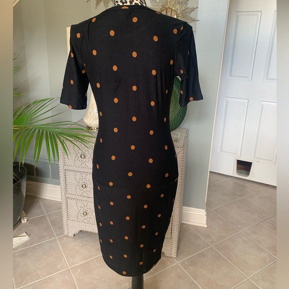 LuLa Roe Julia - Picture 2 of 3